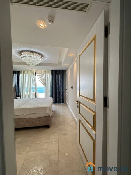 3-комн. квартира, 236 м²