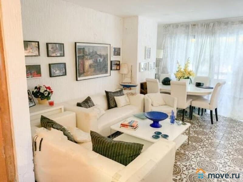 4-комн. квартира, 202 м²