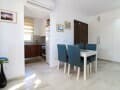 Продается двухкомнатная квартира, 56 м², этаж 2 из 3. Фото 1
