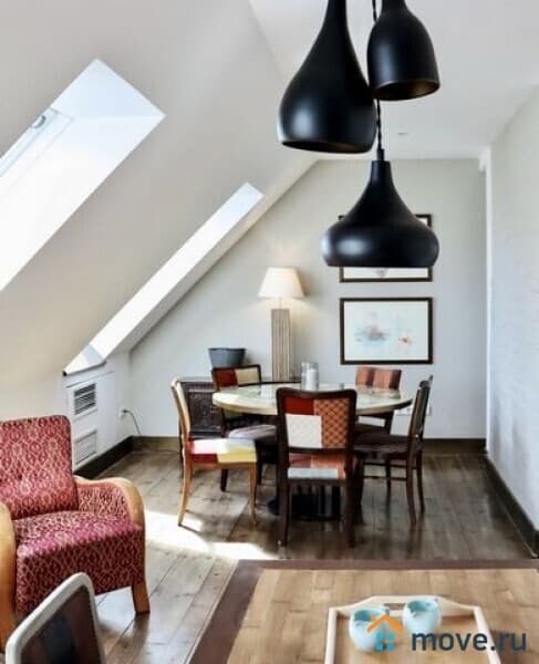 4-комн. квартира, 200 м²