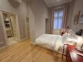 Купить трехкомнатную квартиру, 120 м², этаж 3 из 6. Фото 2