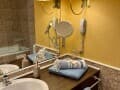 Продаю двухкомнатную квартиру, 71 м², этаж 4 из 9. Фото 15