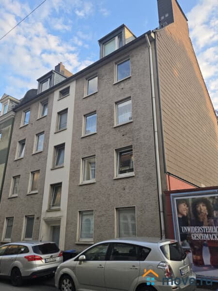 отдельное здание, 593 м²