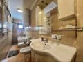 Продается трехкомнатная квартира, 64 м², этаж 3 из 5. Фото 13