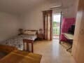 Продать двухкомнатную квартиру, 46 м², этаж 3 из 3. Фото 1
