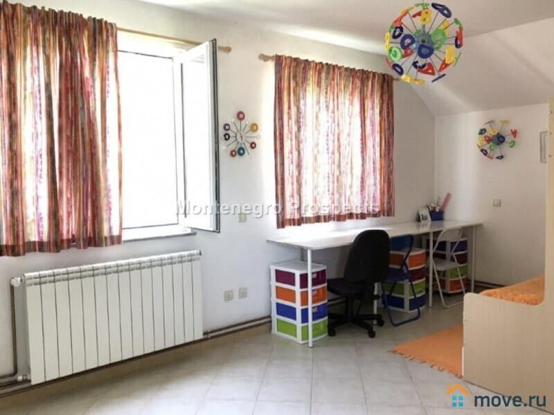 дом, 160 м²