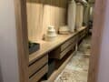 Продаем двухкомнатную квартиру, 69 м², этаж 3 из 11. Фото 7