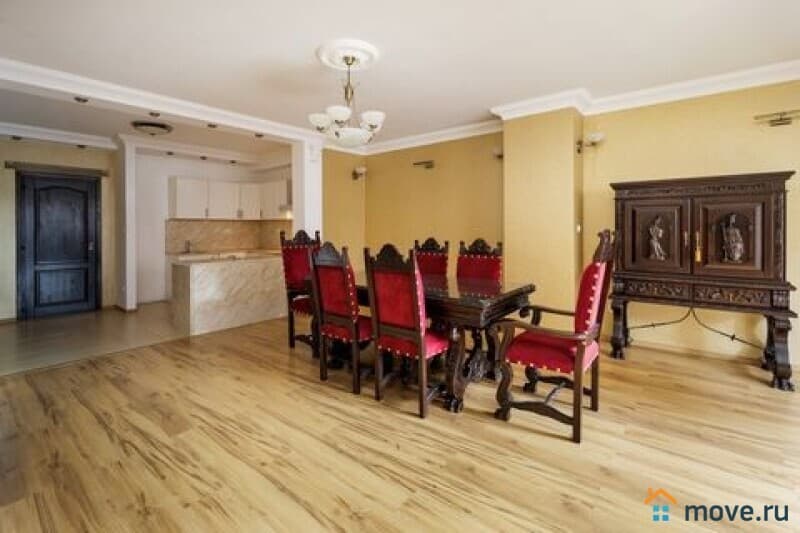 4-комн. квартира, 153 м²
