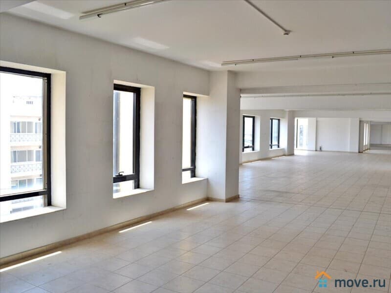 отдельное здание, 5127 м²
