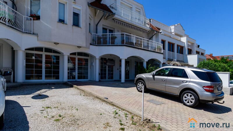 3-комн. квартира, 105 м²