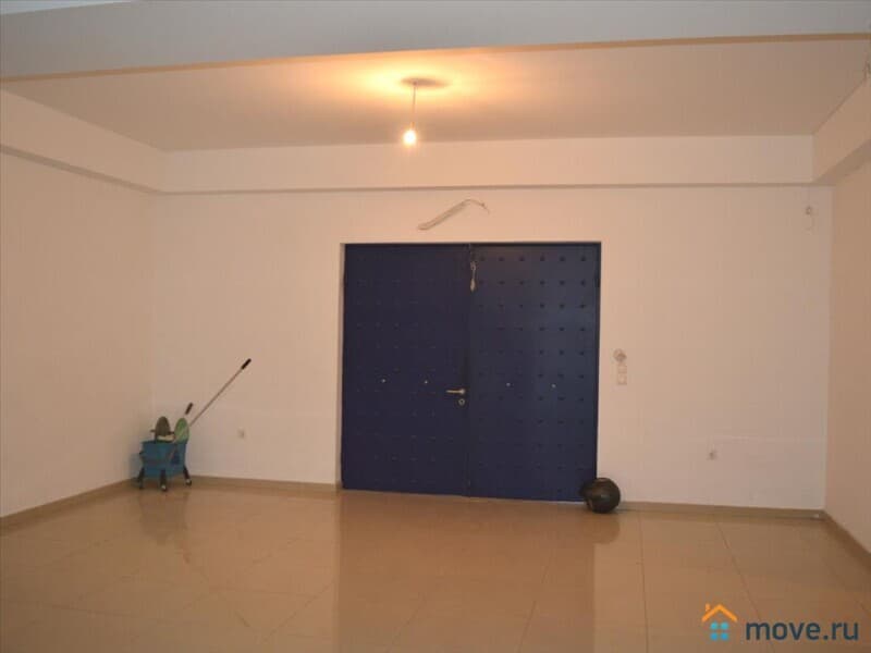 6-комн. квартира, 216 м²
