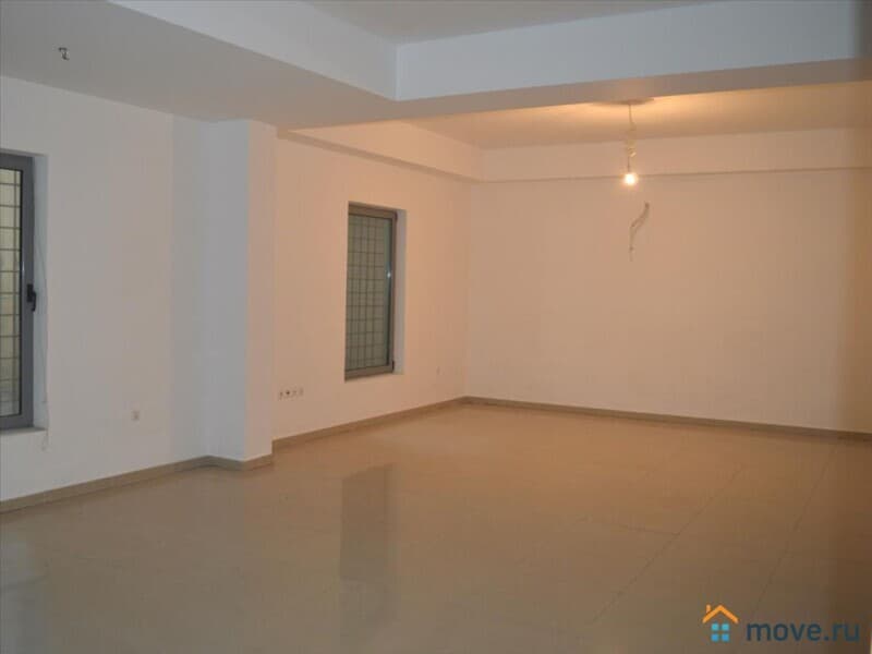 6-комн. квартира, 216 м²