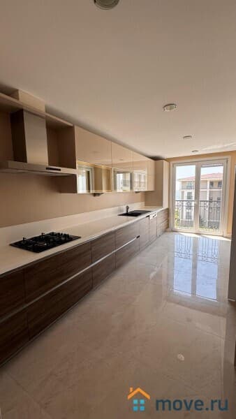 3-комн. квартира, 144 м²