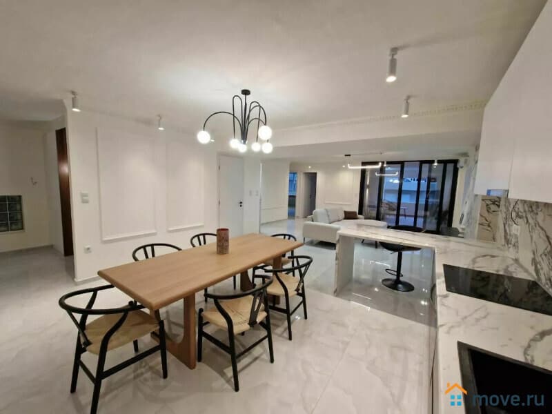 4-комн. квартира, 158 м²