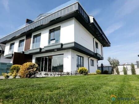 Продам виллу, 450 м², Стамбул, Бейликдюзю