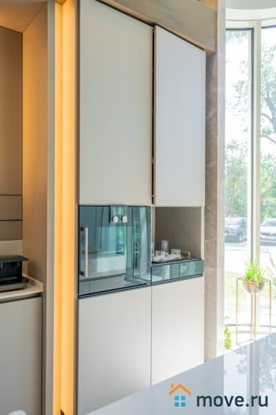 4-комн. квартира, 225 м²