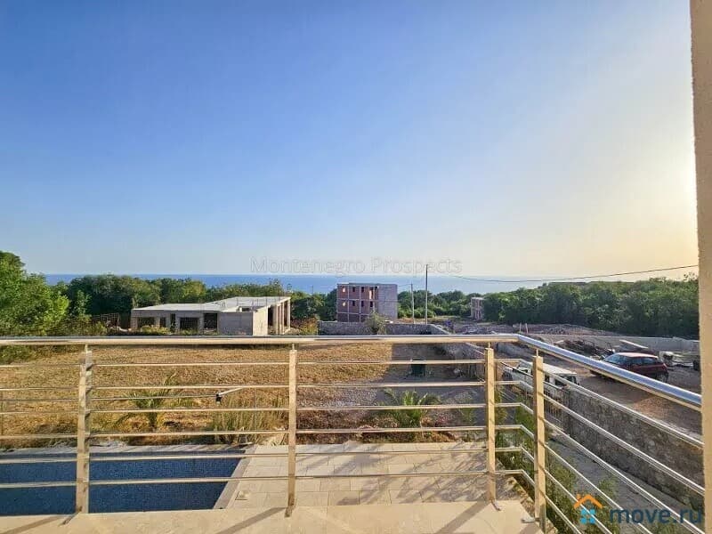 дом, 150 м²