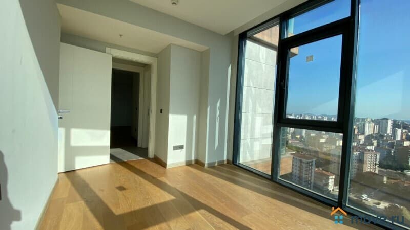3-комн. квартира, 144 м²