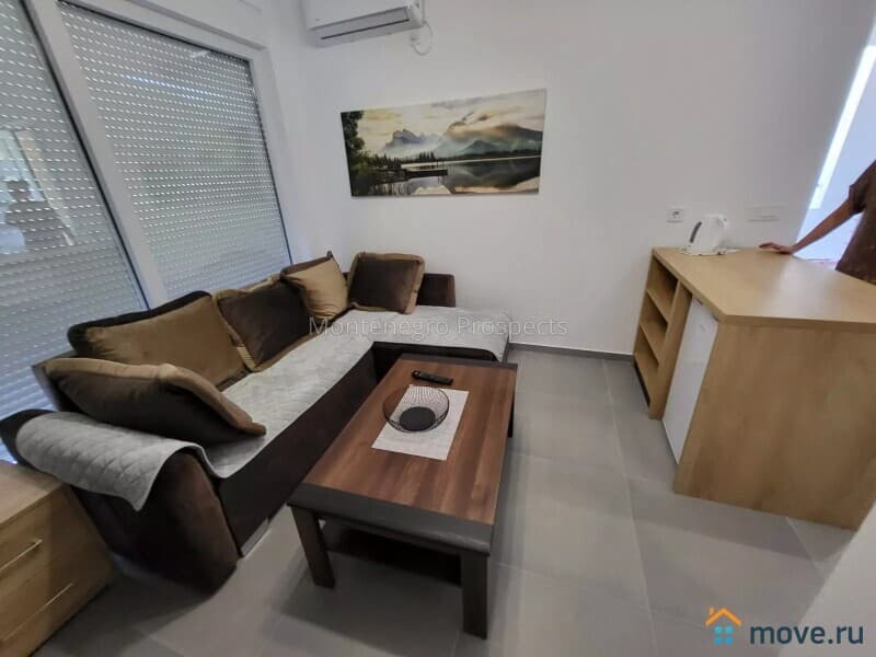 дом, 350 м²