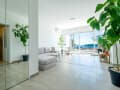 Продам двухкомнатную квартиру, 65 м², этаж 2 из 6. Фото 2
