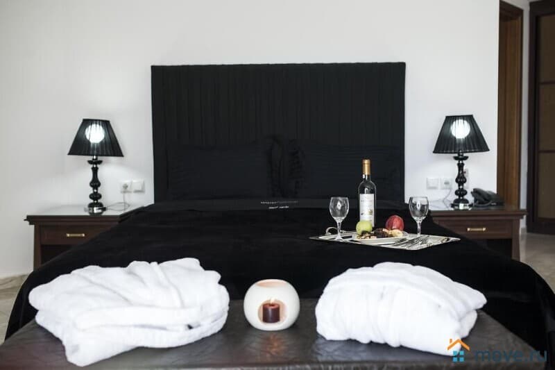 гостиница, 4500 м²