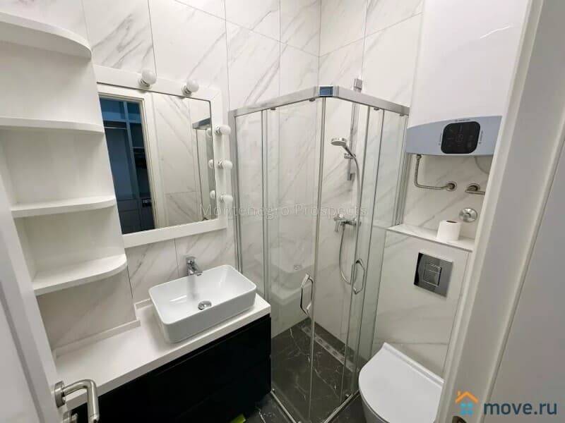 3-комн. квартира, 168 м²