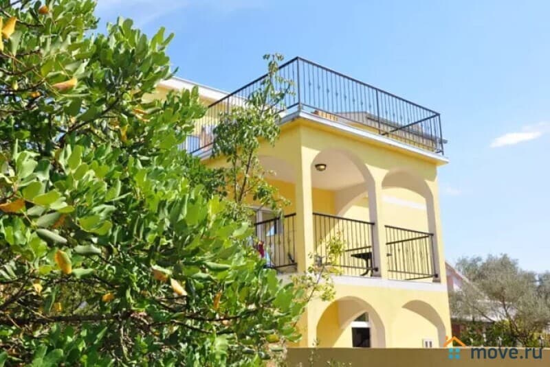 гостиница, 300 м²