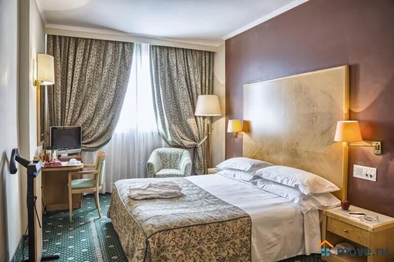 гостиница, 5000 м²