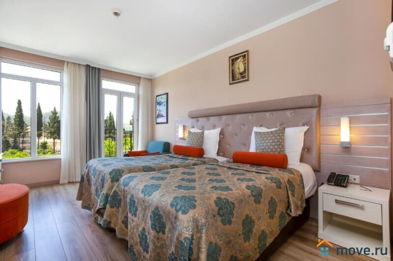 гостиница, 4500 м²