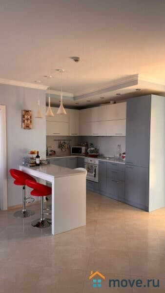 3-комн. квартира, 158 м²