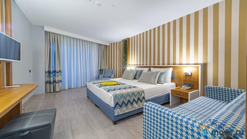 гостиница, 8000 м²