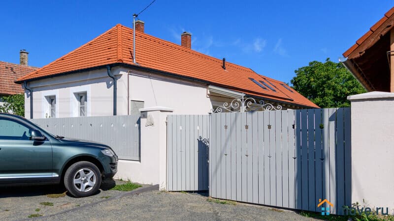 дом, 150 м²