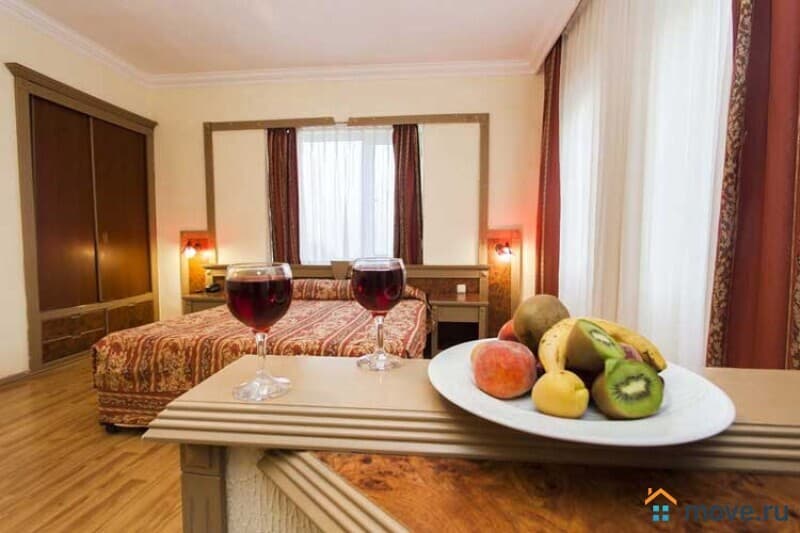 гостиница, 7000 м²
