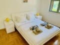 Продаю однокомнатную квартиру, 63 м², этаж 4 из 4. Фото 1