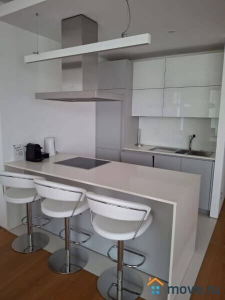 3-комн. квартира, 160 м²