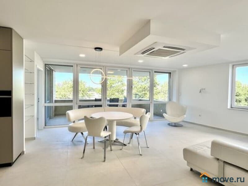 4-комн. квартира, 146 м²