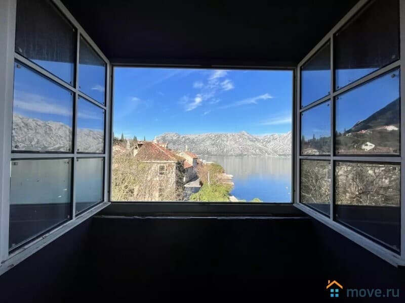 отдельное здание, 550 м²