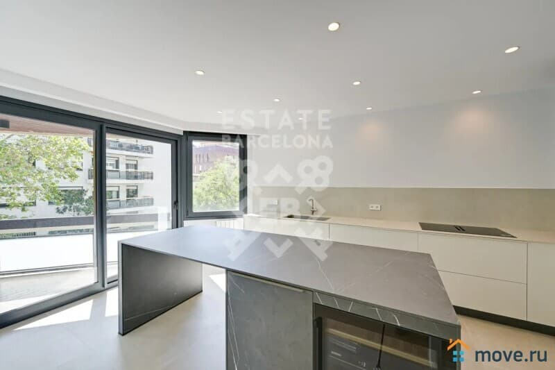 6-комн. квартира, 255 м²