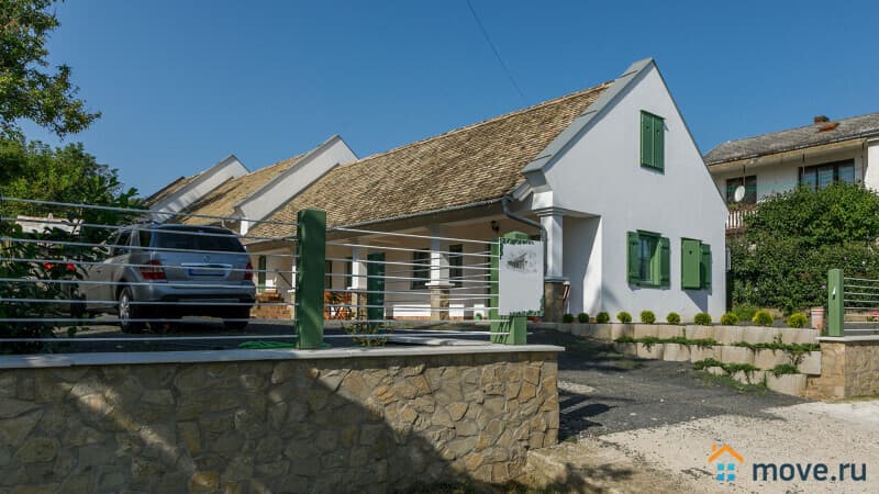 гостиница, 240 м²