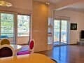 Продаю четырехкомнатную квартиру, 108 м², этаж 2 из 3. Фото 1