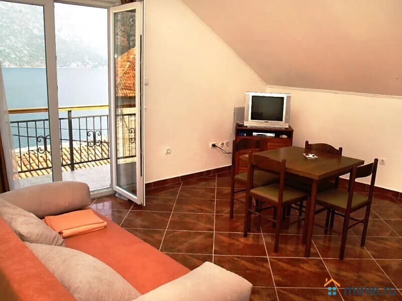 гостиница, 384 м²