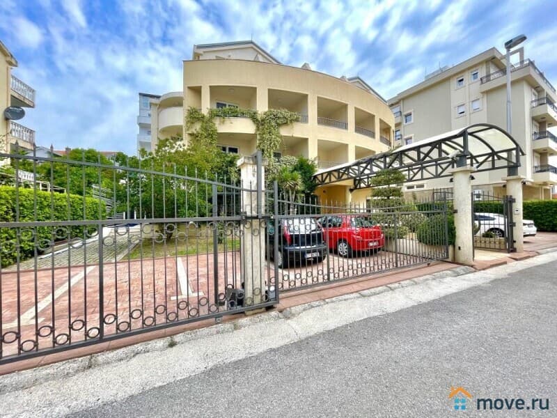 гостиница, 1324 м²