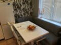 Объявление о сдаче трехкомнатной квартиры на сутки, 66 м², этаж 1 из 9. Фото 2