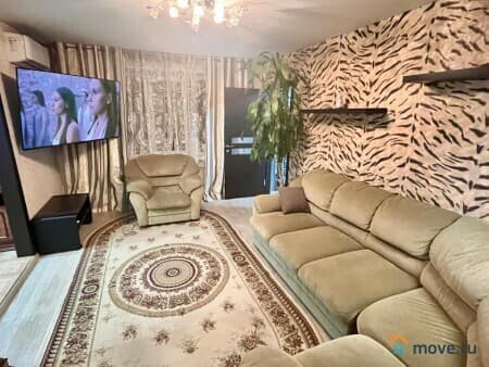 Продам 3-комнатную квартиру, 66 м&sup2;, Балаково, Проспект Героев 56, 56