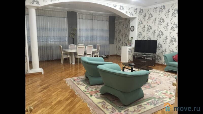 3-комн. квартира, 160 м²