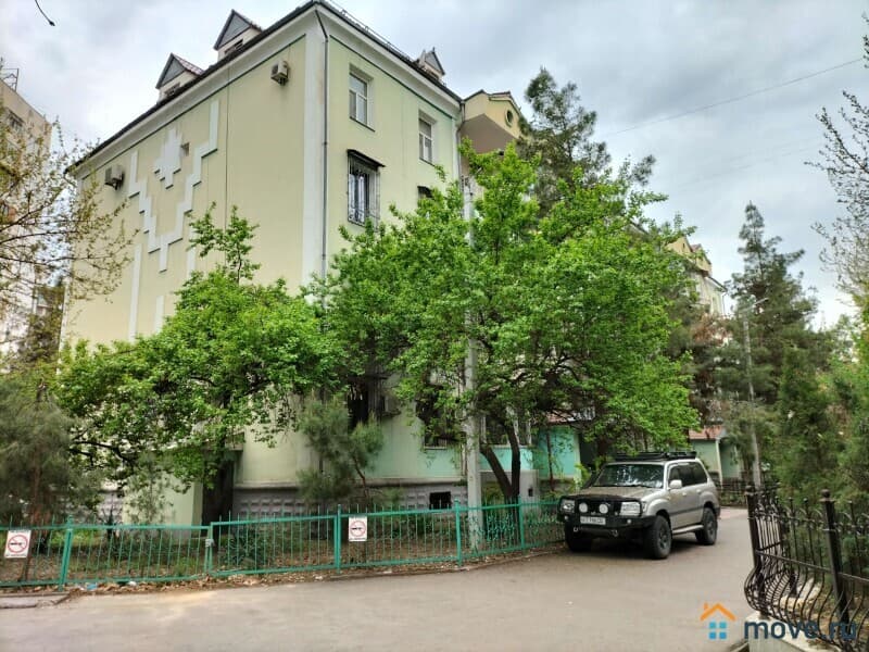 3-комн. квартира, 160 м²