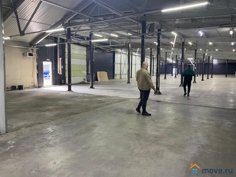 склад, 2000 м&sup2;