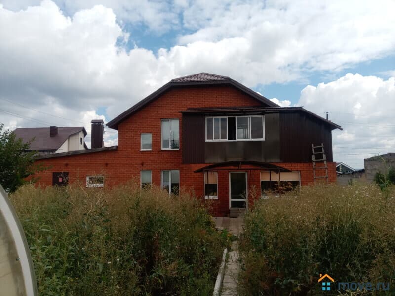 дом, 450 м²