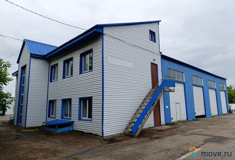 отдельное здание, 953 м²