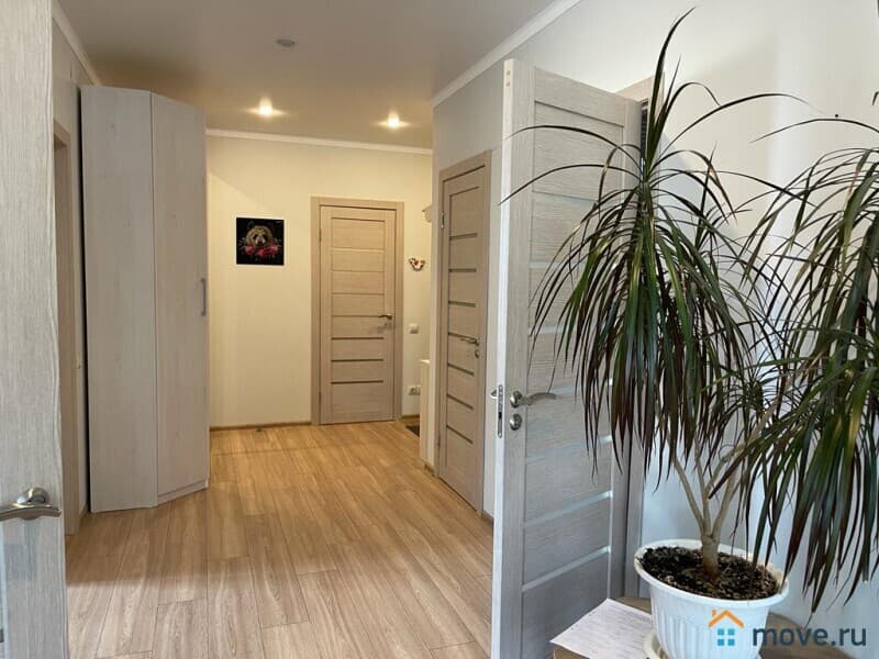 3-комн. квартира, 82 м&sup2;